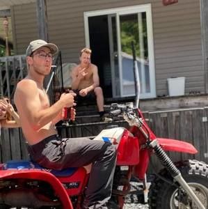 Meet your Posher, Thomas